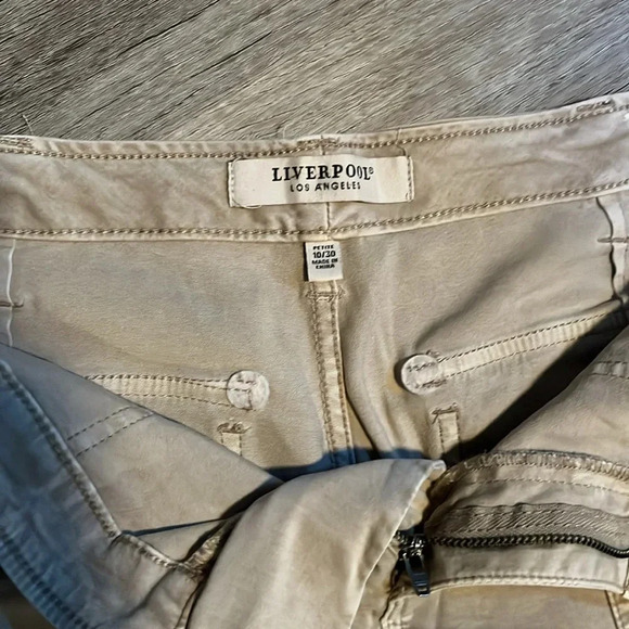 Liverpool Los Angeles women’s khaki pants petite - Picture 3 of 7